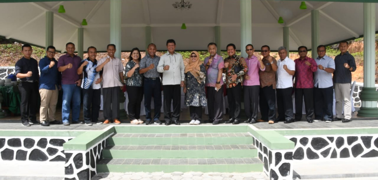 Dankogabwilhan I, Plt.Gubernur Kepri serta Danlantamal IV Berkunjung di Kediaman Danrem 033/WP
