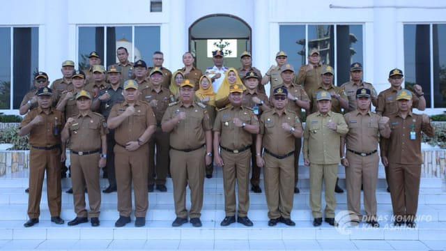 Bupati Asahan Memimpin Apel Perdana