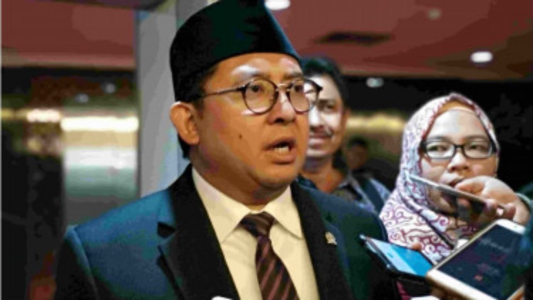 Fadli Zon: Yang Tersindir Video 'Tangan Besi' Pasti Kepanasan