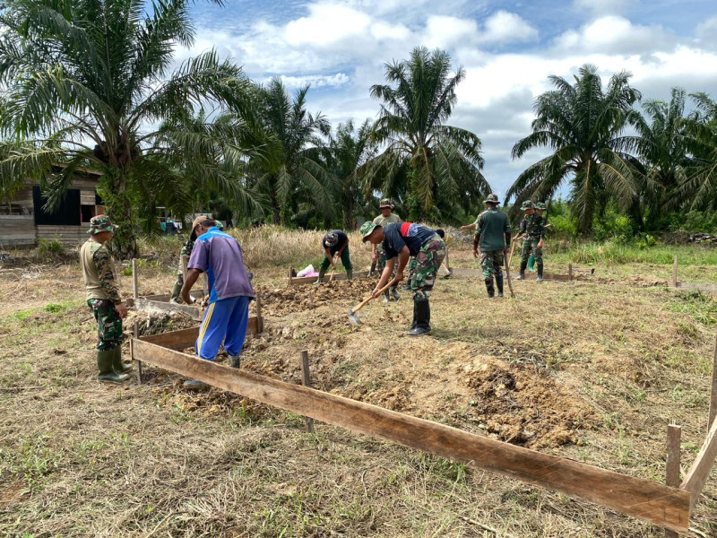 TMMD ke 117, Personil Laksanakan Renovasi RTLH