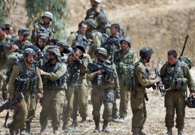 Lagi, Israel Serbu Komplek Al Aqsha