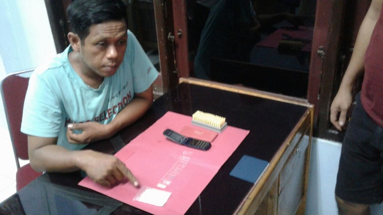 Bandar Sabu Sembunyikan Barang Bukti Dalam Brush Kain