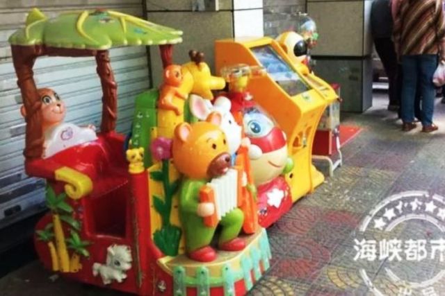 Bayi 11 Bulan Tewas Tersetrum Usai Naik Wahana Permainan
