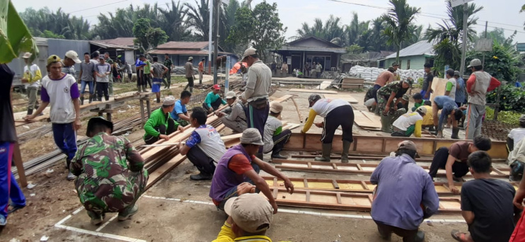 Satgas TMMD ke-106 Kodim 0314/Inhil Terus Bekerja Keras bersama Masyarakat