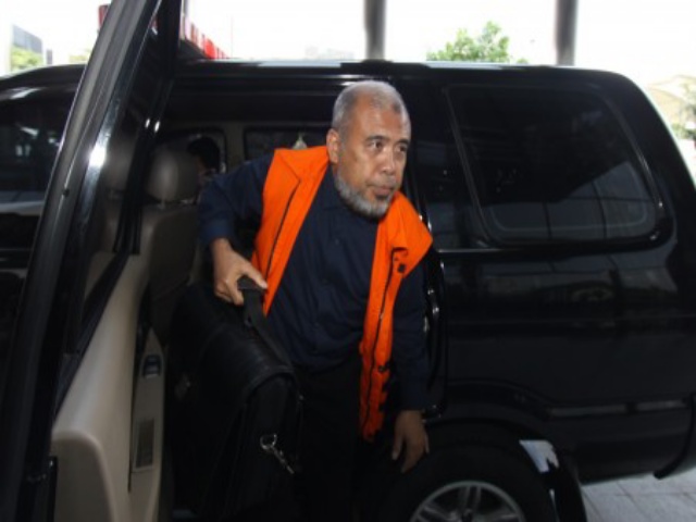 Bea Cukai Cek Stempel yang Disita KPK dalam Kasus Patrialis Akbar