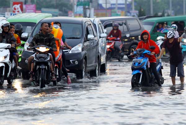 Sejumlah Area di Pekanbaru Masih Tergenangi Banjir
