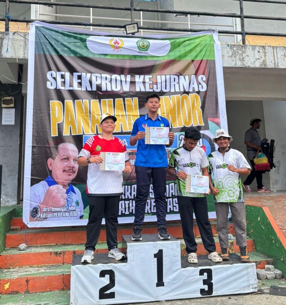 Farras, Pemanah Muda SMAN 1 Siak Siap Harumkan Riau di Kejurnas Junior