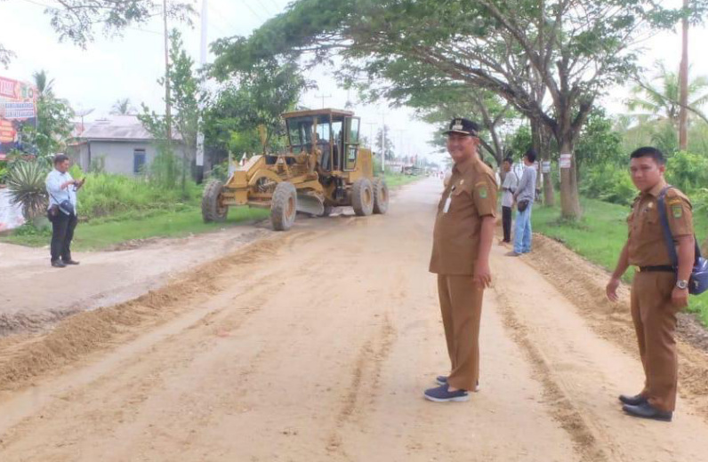 Wabup Inhil Tinjau Ruas Jalan Sungai Beringin