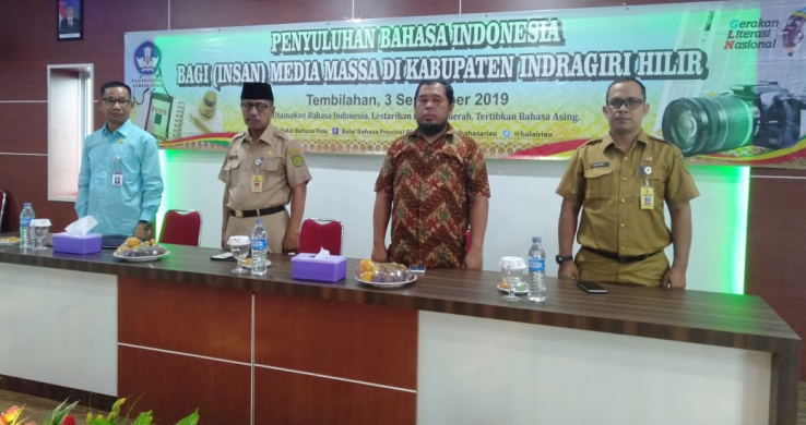Kepala Diskominfops Inhil Membuka Kegiatan Penyuluhan Bahasa Indonesia Bagi (Insan) Media Massa