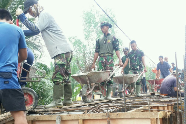 Pembangunan Jembatan Beton di Desa Sanglar Capai 61 Persen
