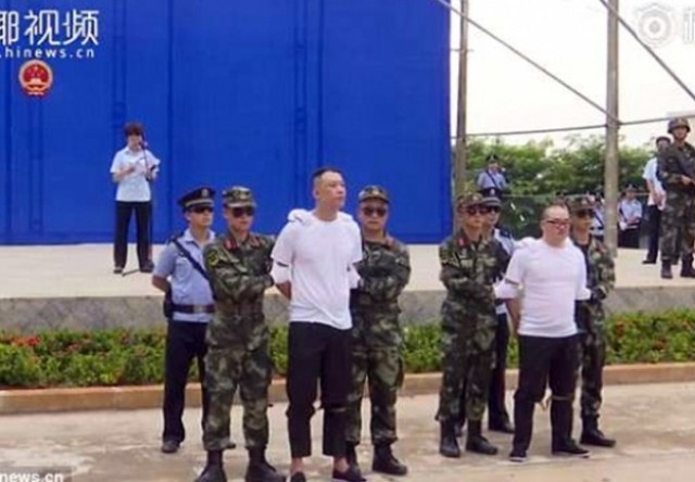 Didepan Ratusan Siswa Sekolah, Cina Hukum Mati Bandar Narkoba