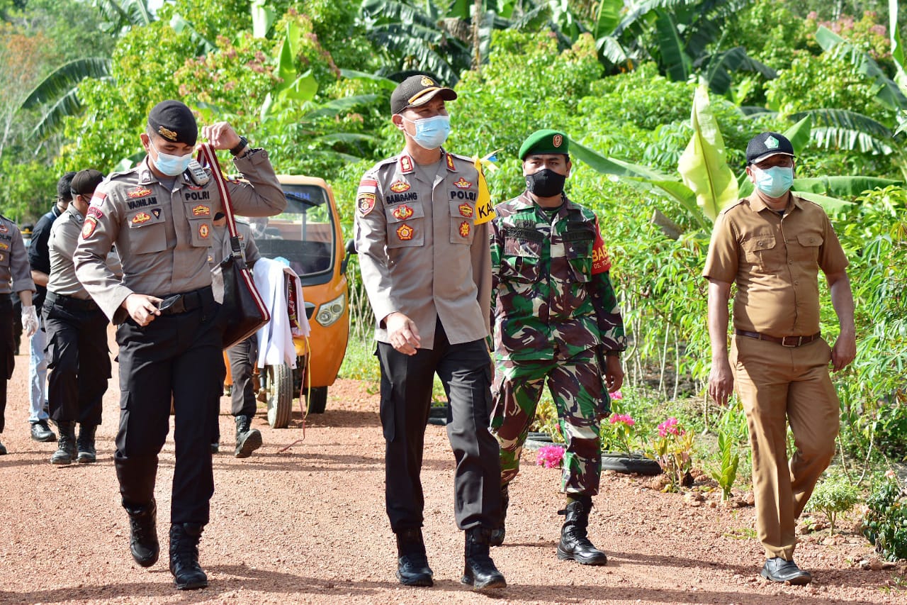 Gerakan Bhakti Sosial Polri Peduli COVID-19