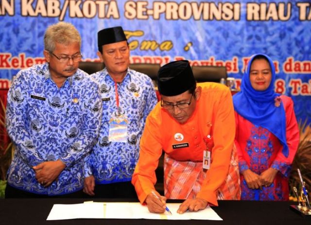 Dewan Pengurus KORPRI Resmi Tutup Rakor dan Konsolidasi KORPRI Riau 2017