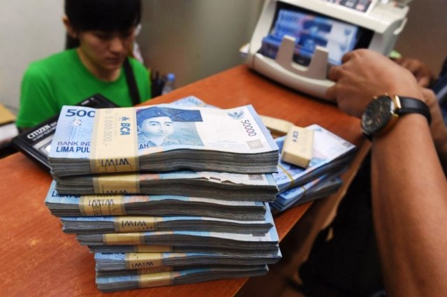 Rupiah Tertekan ke Level Rp13.780/USD