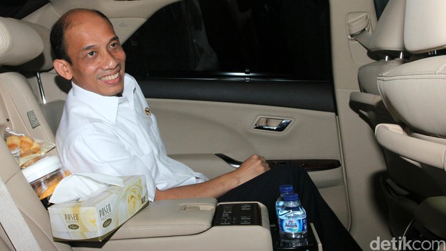 Ini Penjelasan Mensesneg, Prihal Menteri Arcandra Masuk ke Indonesia
