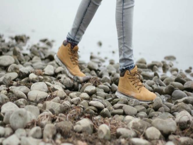 Waktu Ideal Beli Sepatu, Jangan di Pagi Hari