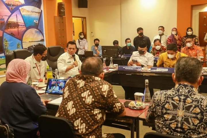 Puncak Peninjauan Nongsa dan Lagoi, Menparekraf Sandiaga Pimpin Rakor 