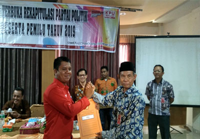 Rapat Pleno Terbuka KPU Siak, 15 dari 16 Parpol Dinyatakan Lulus Verifikasi
