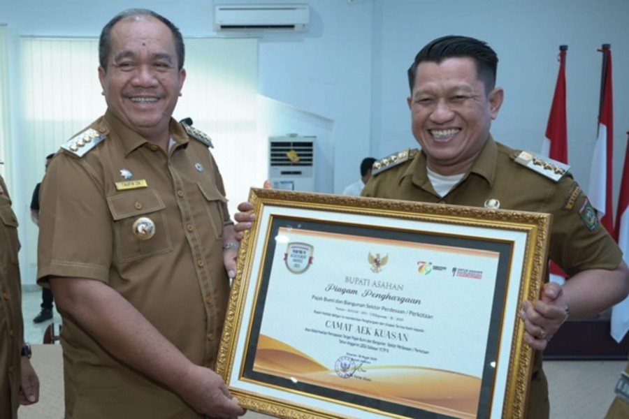 Bupati dan Wabup Asahan Hadiri Penyerahan SPPT PBB-P2 2025    