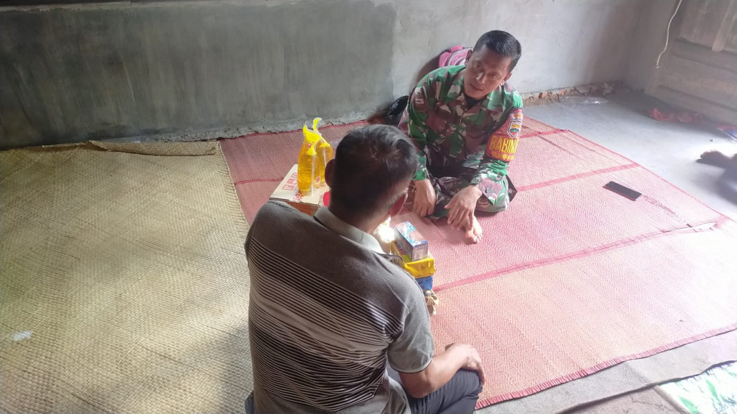 Serda Iwan Sahputra Serahkan Sembako Kepada Masyarakat