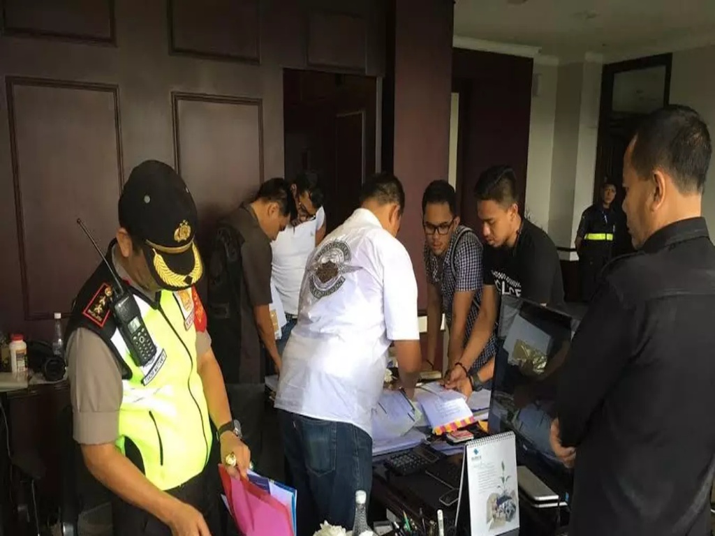 Parah...!!! Pungli Direktur Operasi Pelindo III per Kontainer Rp 2 Juta