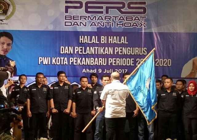 Pengurus PWI Pekanbaru Periode 2017-2020 Diminta Jaga Harkat Martabat Organisasi