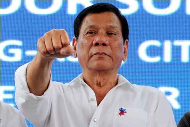 Rodrigo Duterte : Kami Siap Perang Dengan Cina