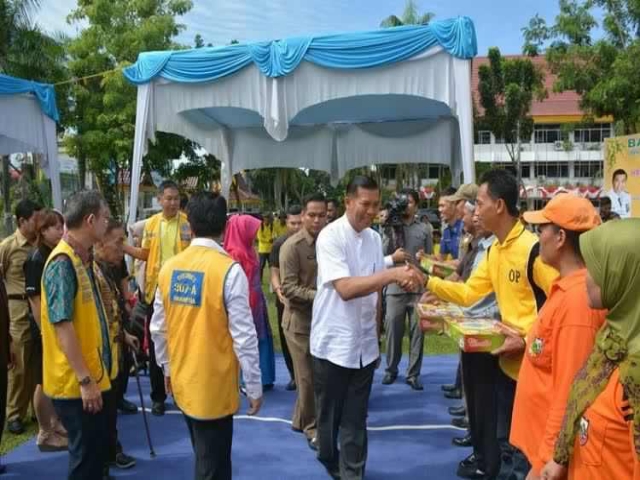 Digelar Gerak Jalan Sehat, Operasi Mata Katarak dan Pembagian 2 Ribu Kacamata Gratis