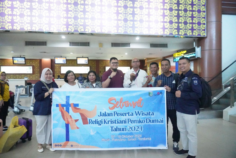 Pemko Dumai Berangkatkan 5 Warga Tour Wisata Religi Umat Kristen