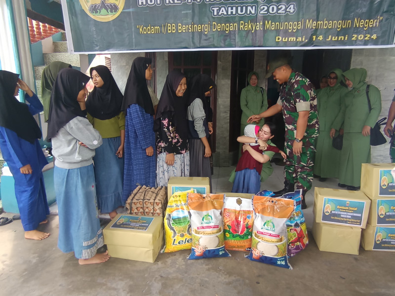Kodim 0320/Dumai Bagikan Ratusan Paket Bansos ke Panti Asuhan Ayah & Ibu