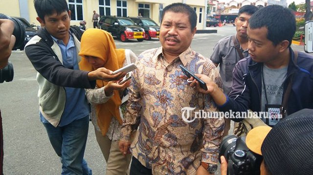 Penjelasan Amril Mukminin Soal Uang 1,9 M yang Diamankan di Rumahnya