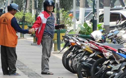 PAD Pekanbaru dari Retribusi Parkir Rp8,8 Miliar