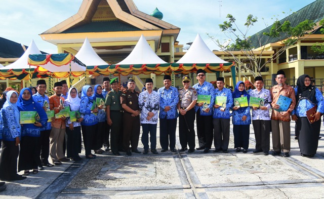 Wakil Bupati Siak Alfedri Memimpin Upacara