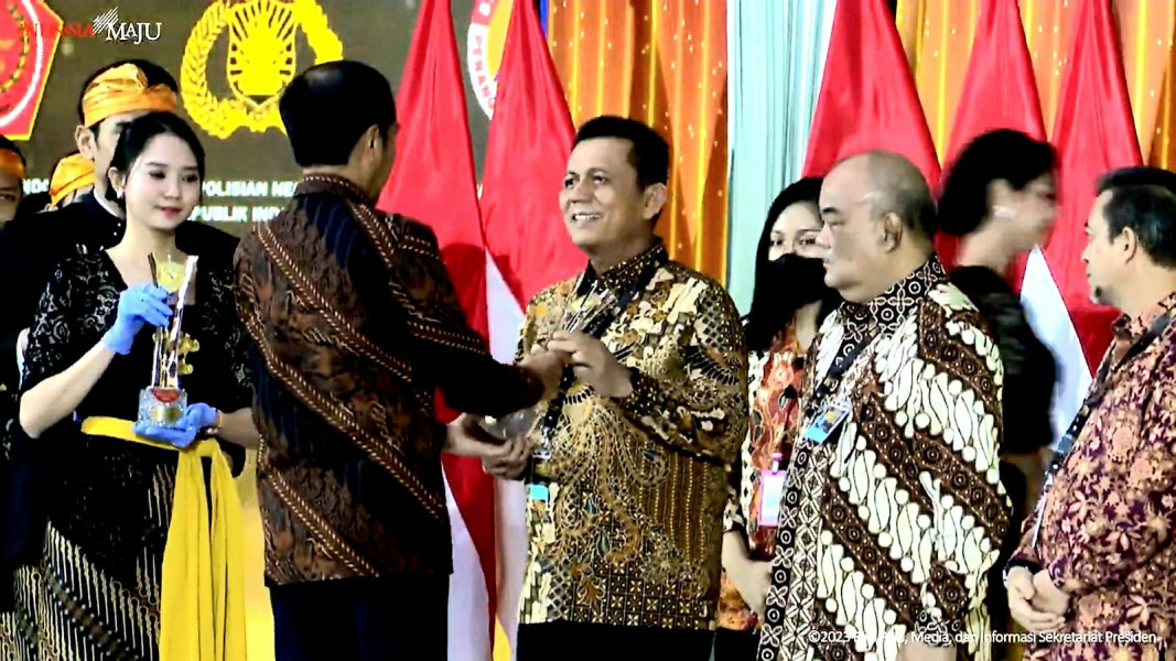 Ansar Terima Penghargaan dari Presiden Jokowi, Provinsi Kepri jadi yang Terbaik Tangani Covid-19 di Sumatera