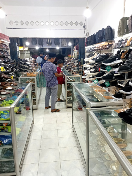 Dapatkan Sepatu Sekolah Berkualitas di Toko Bergeef Dumai