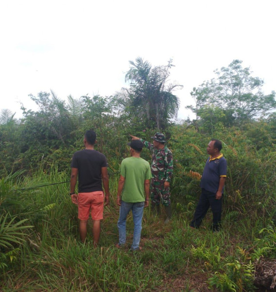 Serma Novrianto, Babinsa Koramil 03 SS, Galang Kesadaran Warga Awasi Hutan dan Lahan