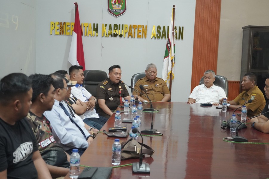 Sekda Asahan Lepas Asahan Futsal Club Bertanding di Liga Futsal Nusantara