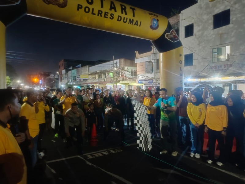 Serunya Fun Night Go Green Polres Dumai, Peserta Dihadiahkan Bibit Tanaman