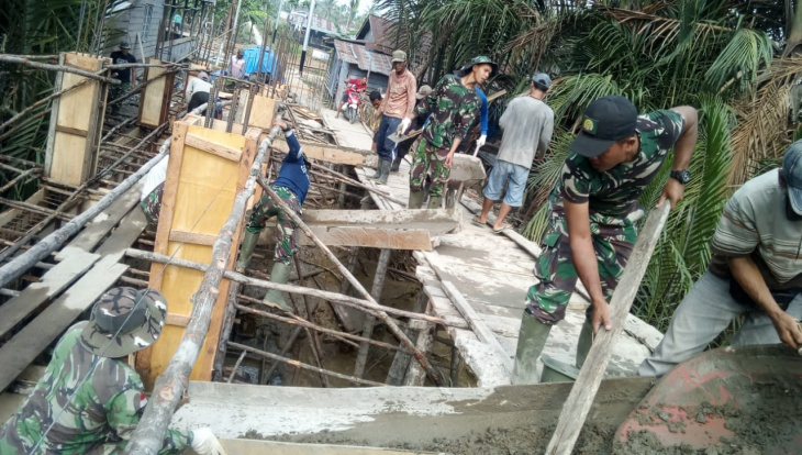 Pembangunan Jembatan Beton di Desa Sanglar Terus Digesa