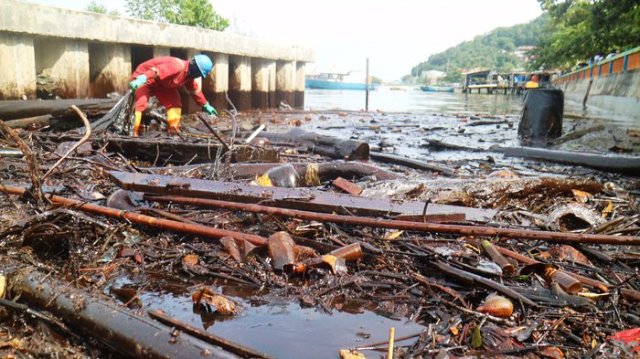 2 Menteri di Panggil DPR Bahas Kasus Minyak Tumpah di Balikpapan