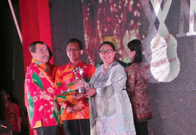 Peringatan HAN 2017 Di Pekanbaru, Siak Raih Dua Penghargaan