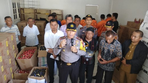 Pabrik Miras Rumahan di Pekanbaru Digrebek Polisi