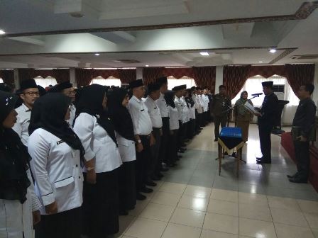 Sekda Pekanbaru Lantik 112 Kepala Sekolah