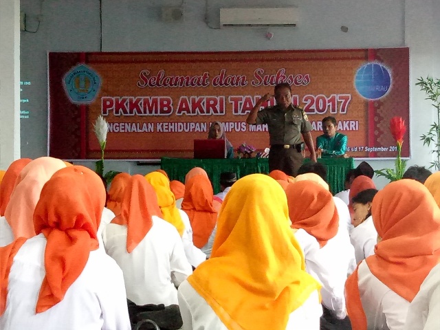 Pembekalan Wasbang Mahasiswa Baru AKRI oleh Kodim 0320/Dumai