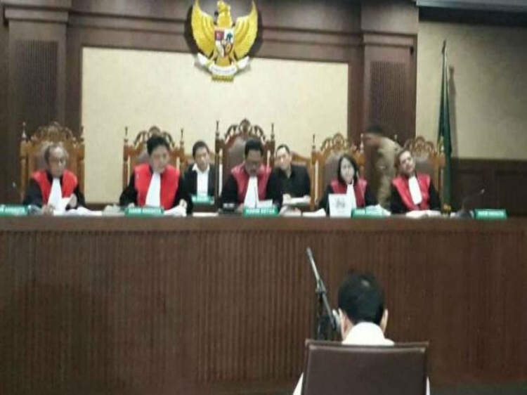 Saksi Ungkap Aliran Uang E-KTP ke Parpol Pakai Kode Miras