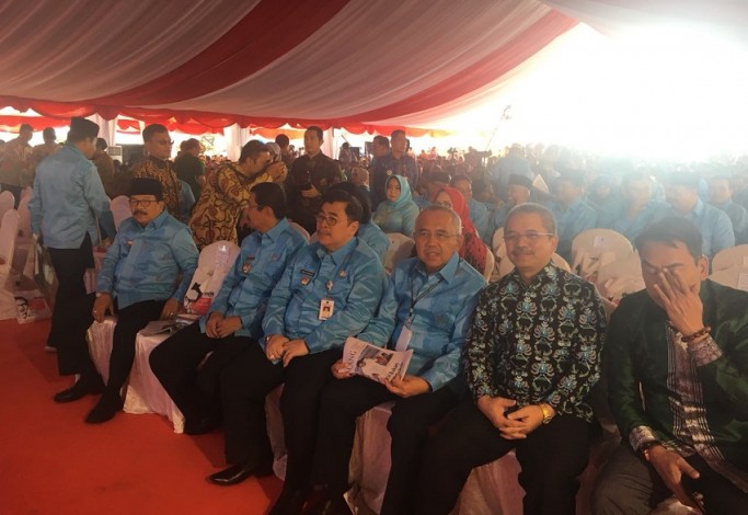Gubri Dampingi Presiden Jokowi saat Groundbreaking Tol Padang-Pekanbaru