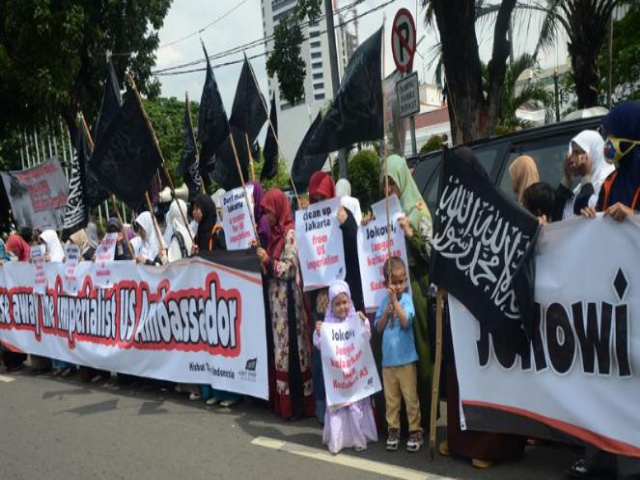Dibubarkan, HTI Ajak Pemerintah Berdialog