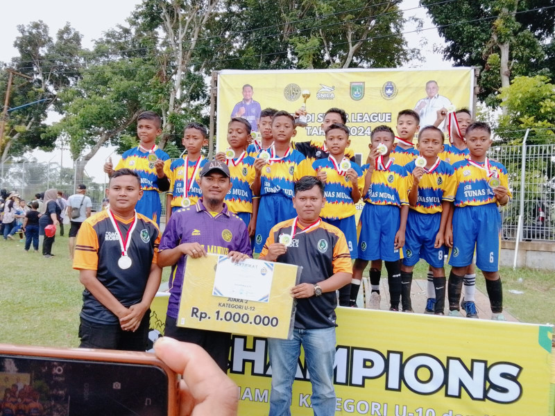 Belum Genap 2 Tahun, SSB Tunas Muda Sudah Koleksi Belasan Piala