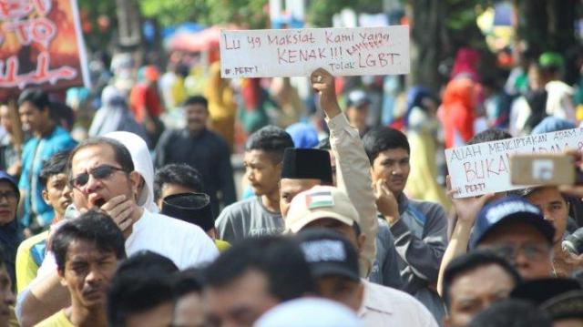 Warga Sumbar Tolak LGBT