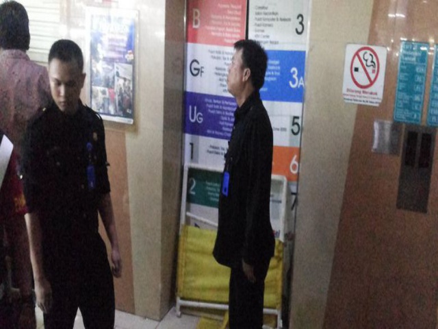 Lift Jatuh di Blok M Square, Sejumlah Orang Terluka